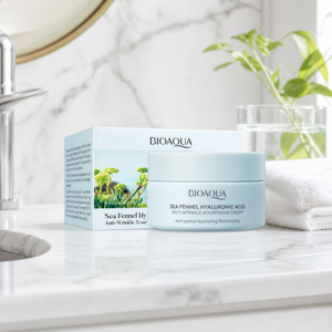 Crema nutritiva antiarrugas Bioaqua con ácido hialurónico e hinojo marino (60g)